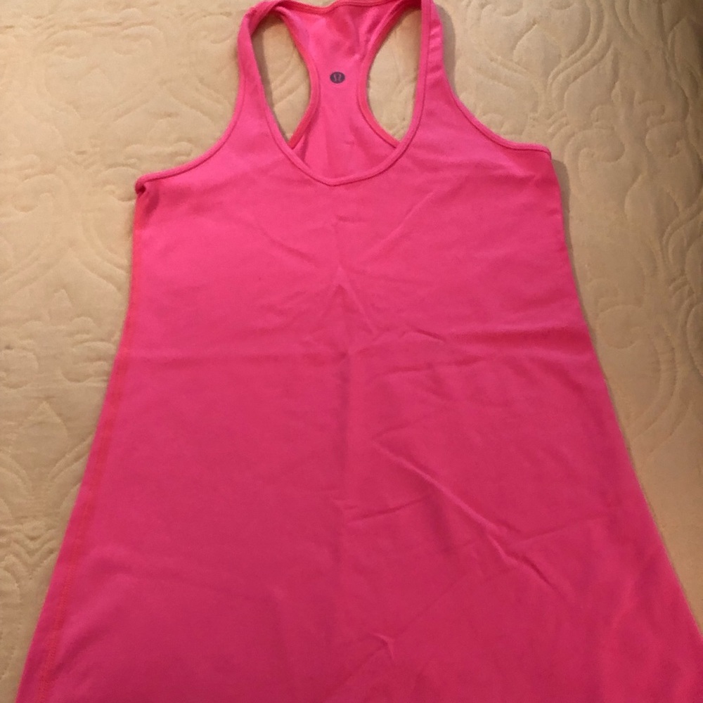 Lululemon fitted tank
